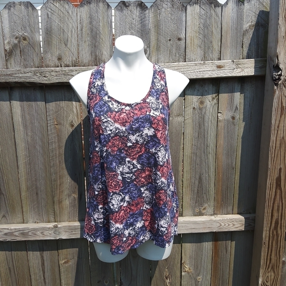 LUCKY LOTUS TANK TOP